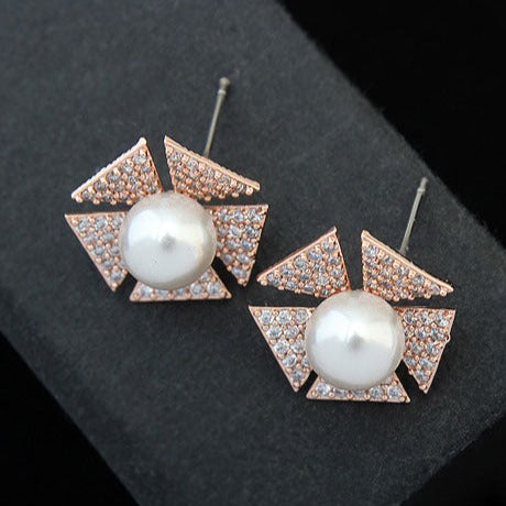 Geometric Petals & Pearl Earrings