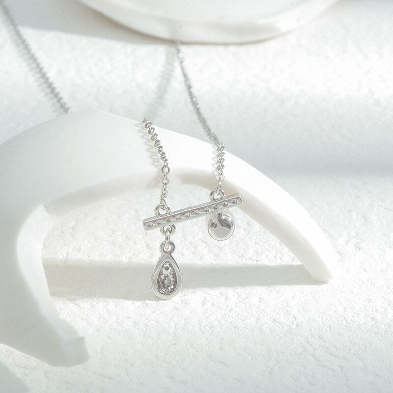 Infinite perfection pearl and zircon necklace