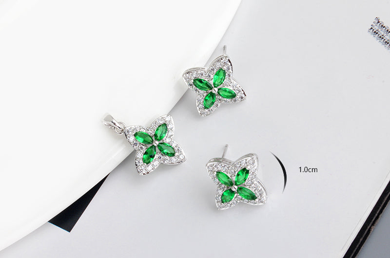Gren Crystal Flower Necklace & Earrings Set