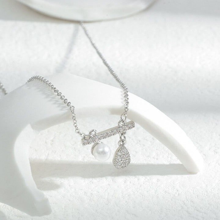Infinite perfection pearl and zircon necklace