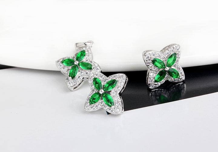 Gren Crystal Flower Necklace & Earrings Set