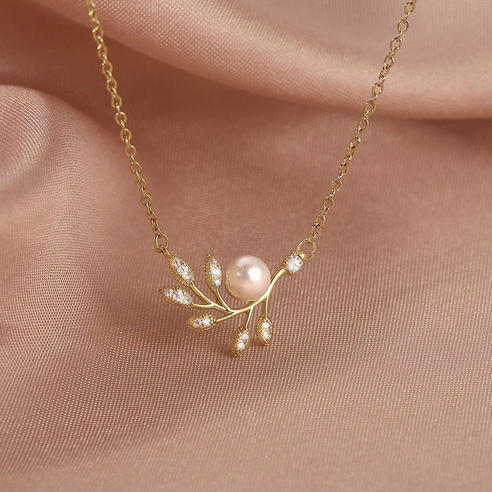 Pearl Leaf Tassel Necklace